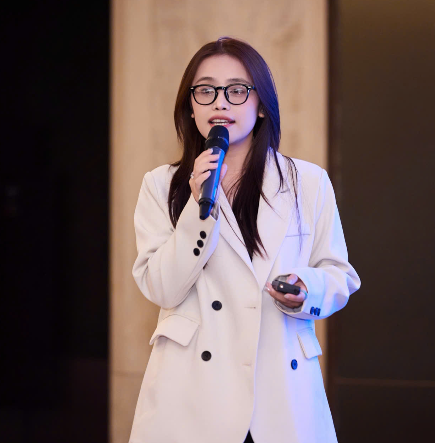 GS.TS. Hồ Thị Hà Phương